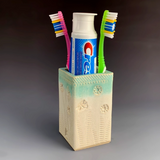 Straight Pencil Holder by Macone Clay