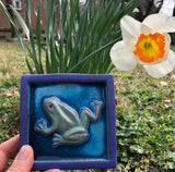 Small Frog Tile by Parran Collery